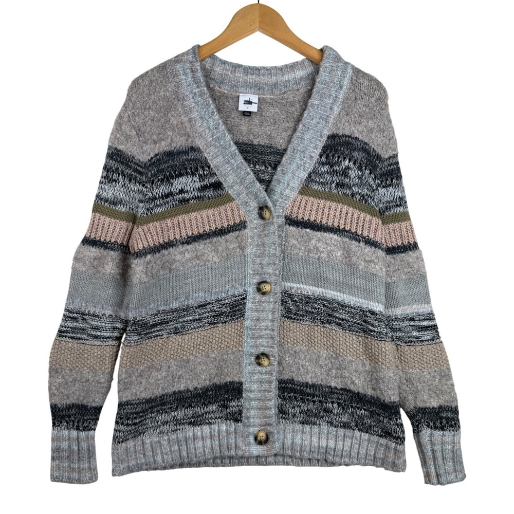 Cabi Boyfriend Cardigan Size Small Cozy Button Up Gray V Neck Chunky Knit